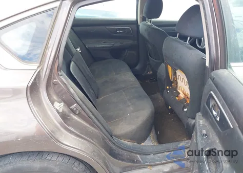 2015 Nissan Altima 2.5 S из США, поврежденный, VIN 1N4AL3AP4FN910843